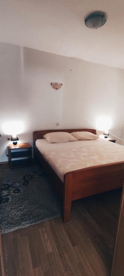 Apartmani Srsen Blace Kültér fotó